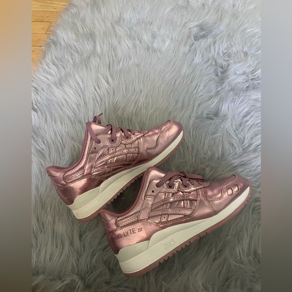 Pinkish/purplish Metallic ASICS - Picture 3 of 5